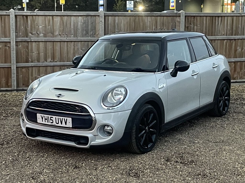 Used MINI Hatch 2015 for sale - 76385907: Photo 1