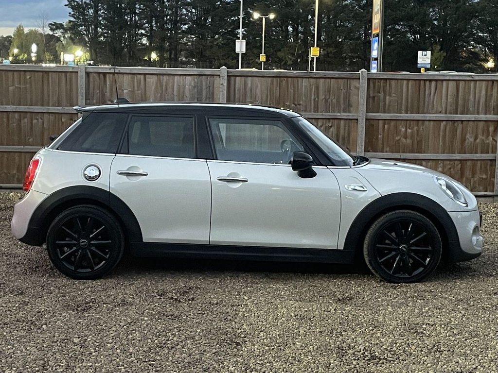 Used MINI Hatch 2015 for sale - 76385907: Photo 6