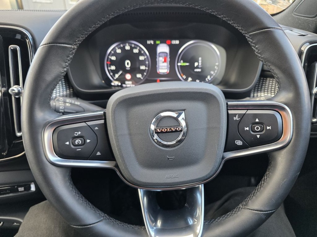 Used Volvo XC40 2021 for sale - 76950244: Photo 10