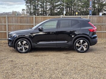 Used Volvo XC40 2021 for sale - 76950244: Photo