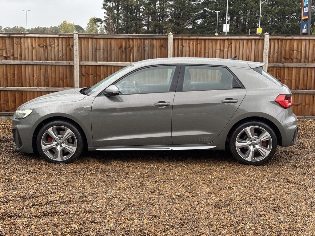 Used Audi A1 2019 for sale - 76356436: Photo 2