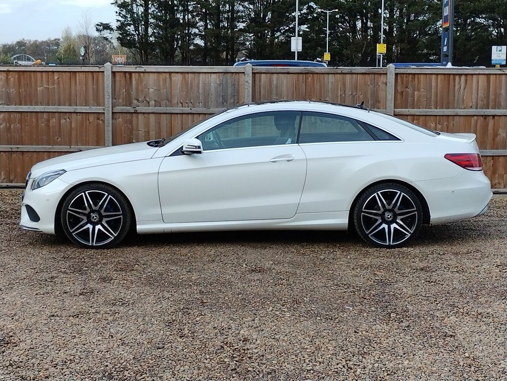 Used Mercedes-Benz E Class 2016 for sale - 76535505: Photo 2