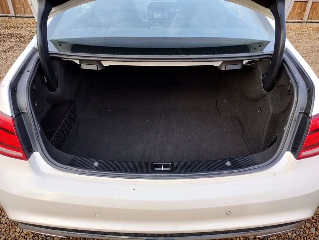 Used Mercedes-Benz E Class 2016 for sale - 76535505: Photo 9