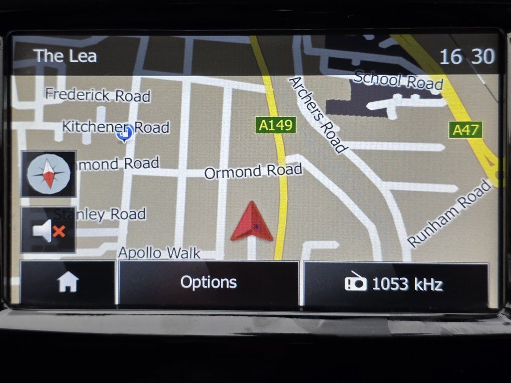 Used Renault Clio 2015 for sale - 76395947: Photo 18