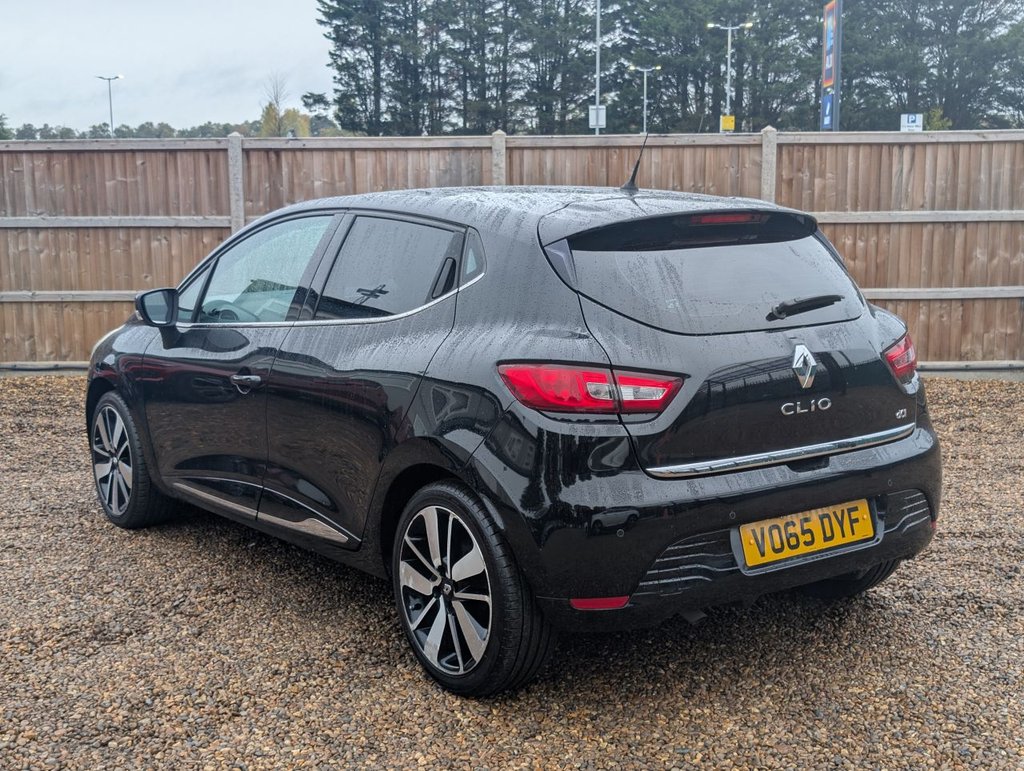 Used Renault Clio 2015 for sale - 76395947: Photo 3