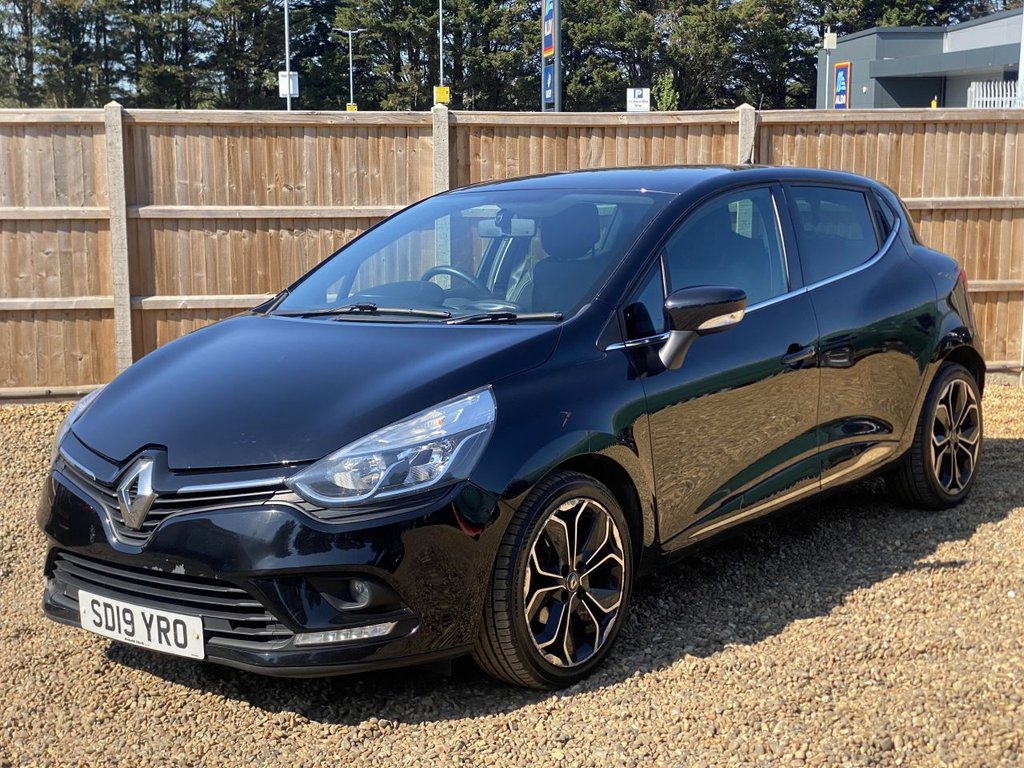 Used Renault Clio 2019 for sale - 75799104: Photo 1