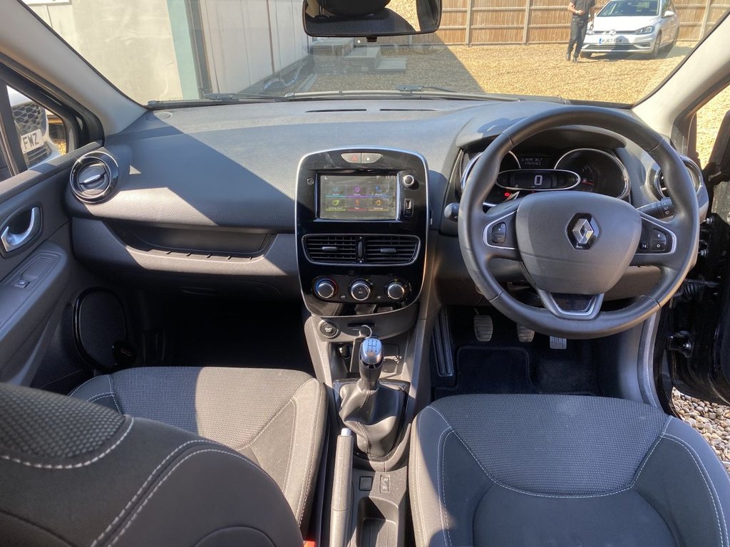 Used Renault Clio 2019 for sale - 75799104: Photo 11