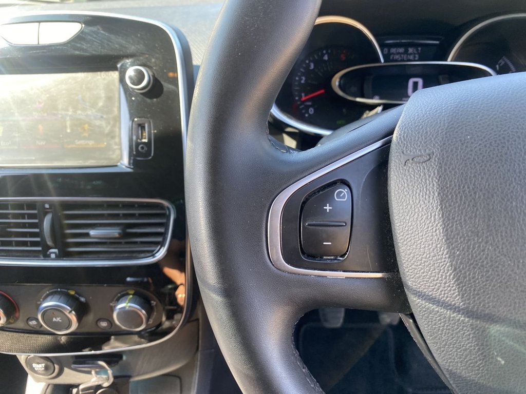 Used Renault Clio 2019 for sale - 75799104: Photo 14