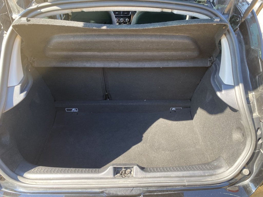 Used Renault Clio 2019 for sale - 75799104: Photo 9