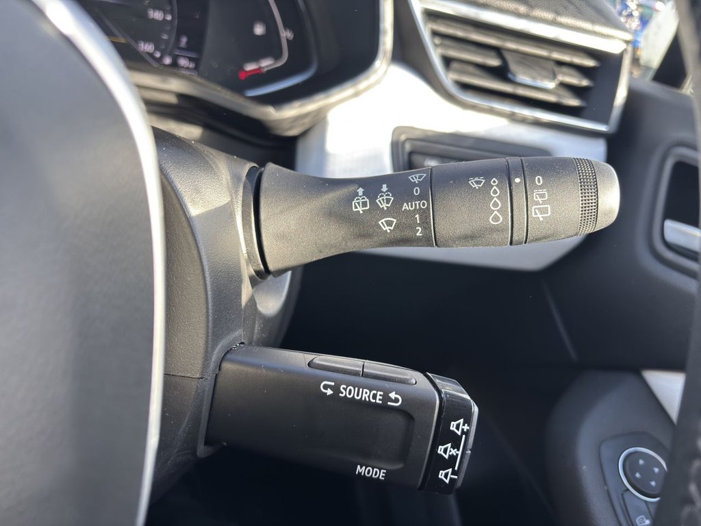 Used Renault Clio 2022 for sale - 77546661: Photo 17