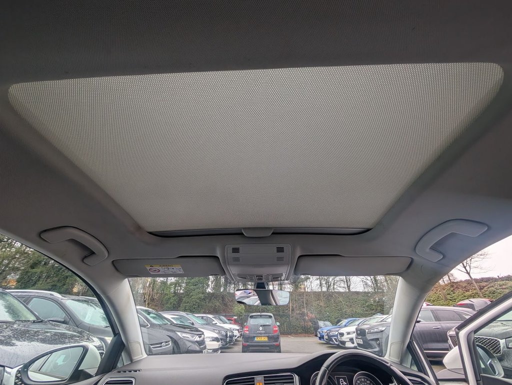 Used Volkswagen Golf 2016 for sale - 77188042: Photo 12