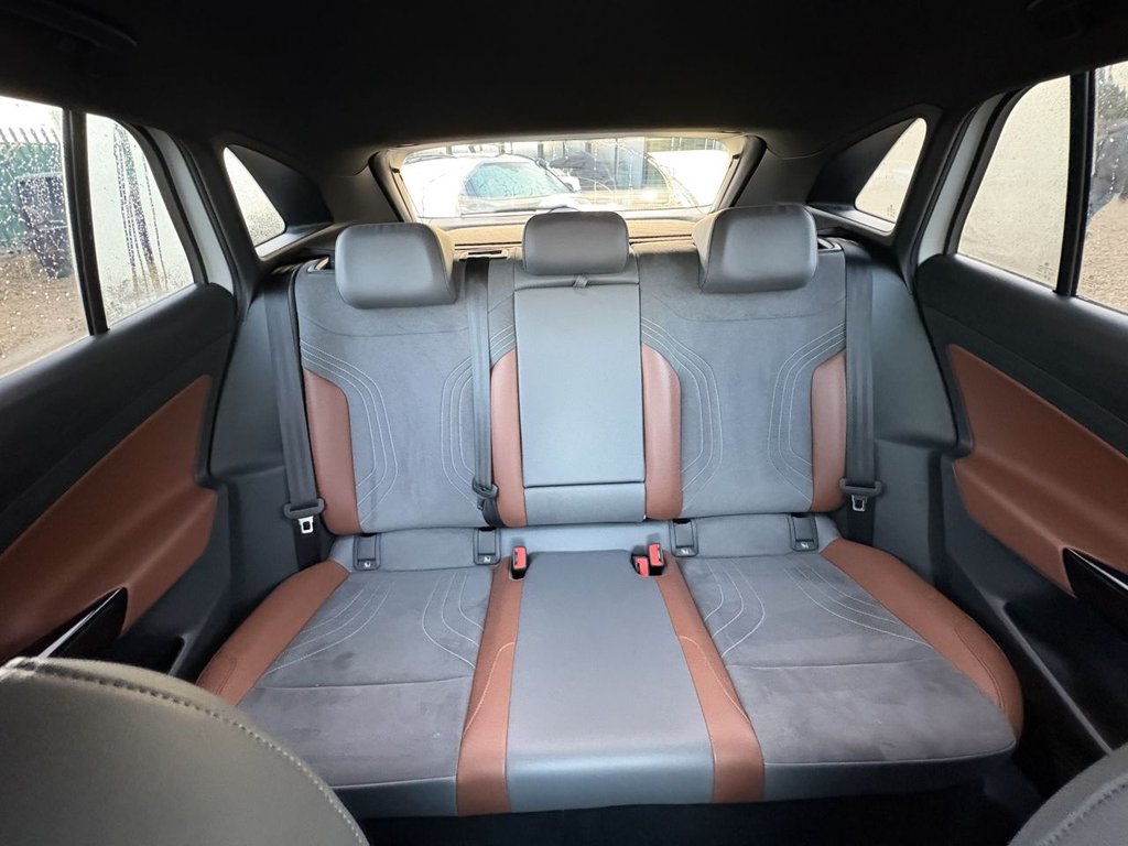 Used Volkswagen ID.4 2021 for sale - 76883637: Photo 10