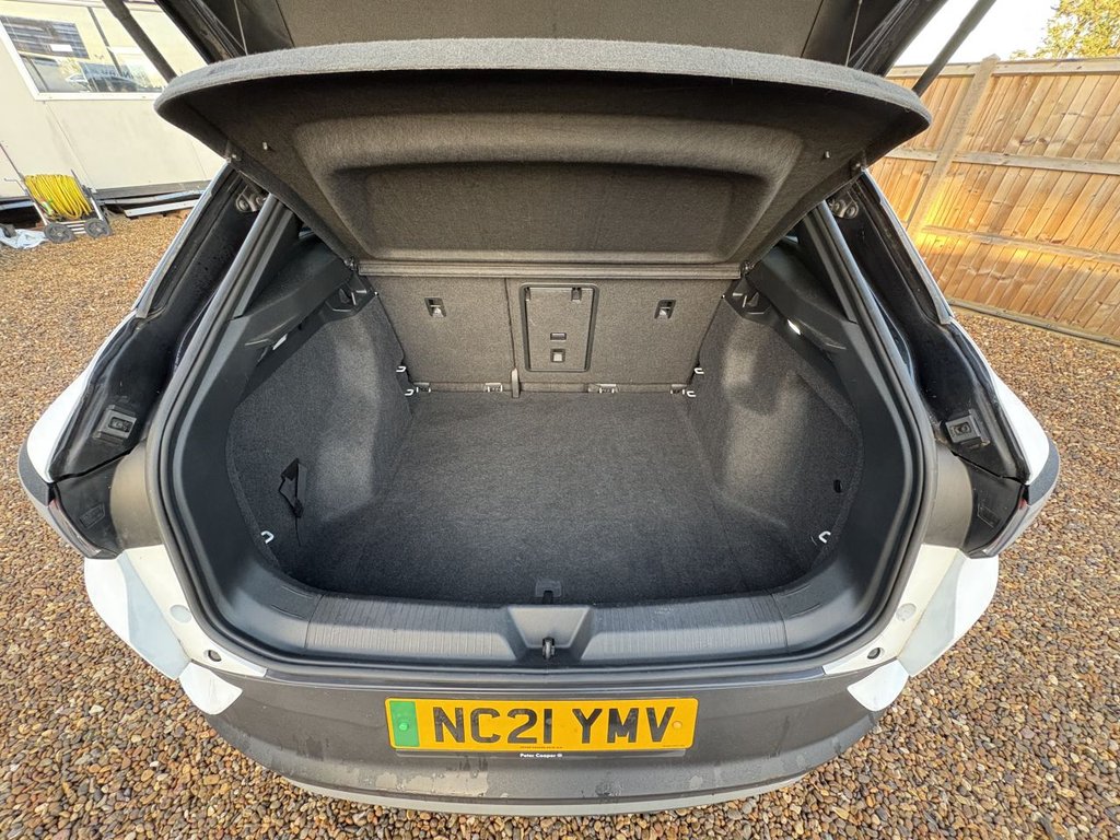 Used Volkswagen ID.4 2021 for sale - 76883637: Photo 11