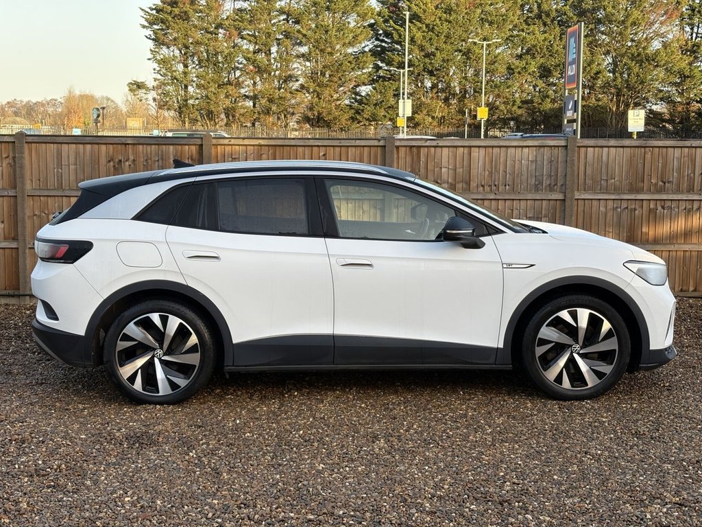 Used Volkswagen ID.4 2021 for sale - 76883637: Photo 6