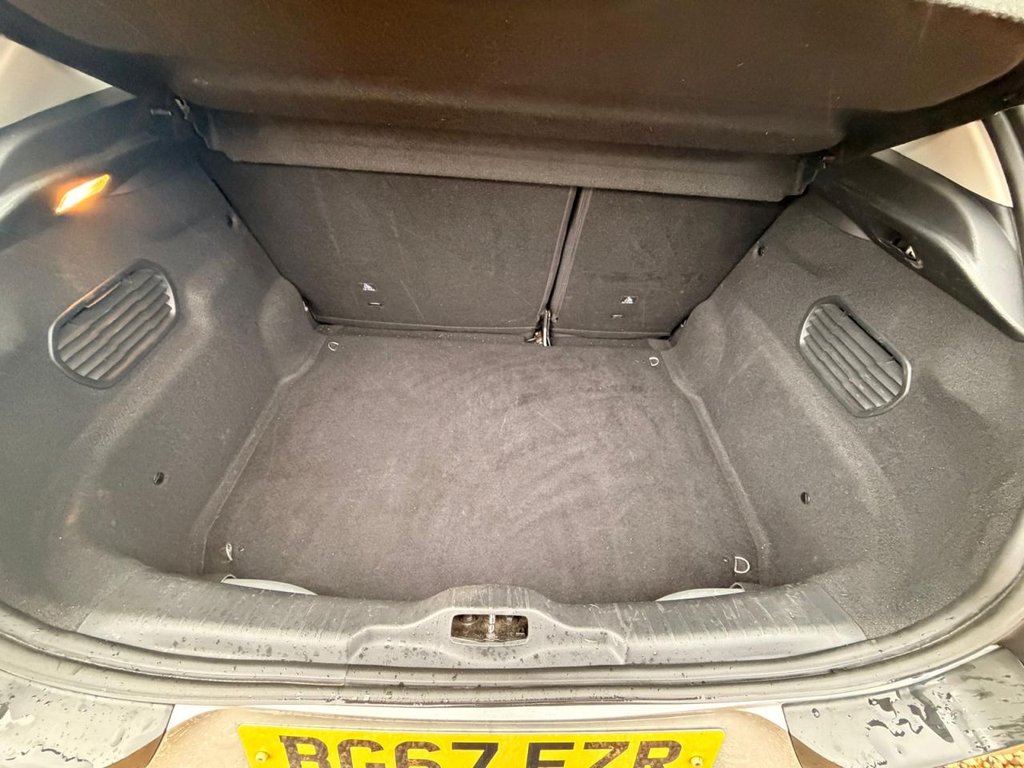 Used Citroen C4 Cactus 2017 for sale - 76883224: Photo 11