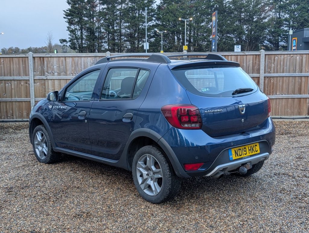 Used Dacia Sandero Stepway 2019 for sale - 76631775: Photo 3