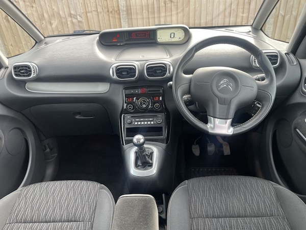 Used Citroen C3 Picasso 2014 for sale - 76333252: Photo 9