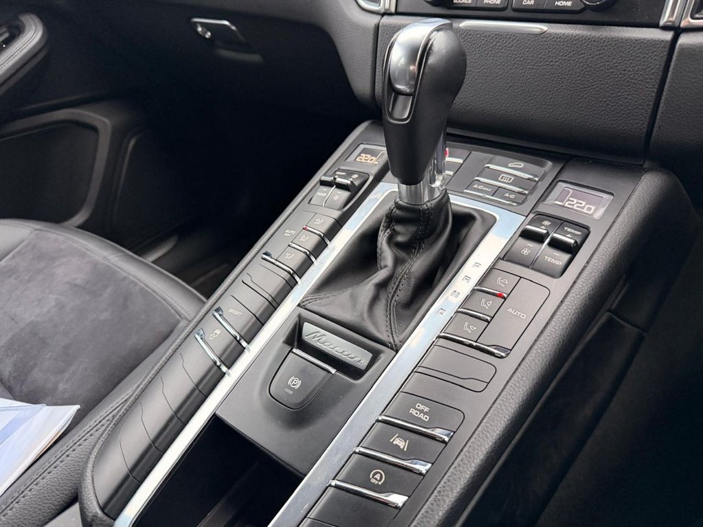 Used Porsche Macan 2016 for sale - 76768105: Photo 25