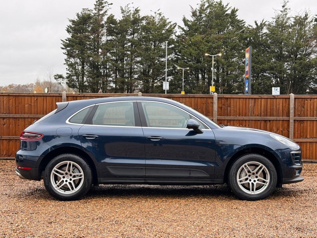 Used Porsche Macan 2016 for sale - 76768105: Photo 6