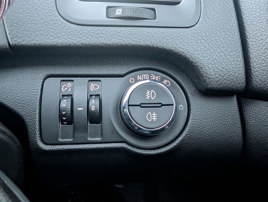 Used Vauxhall Insignia 2015 for sale - 76883192: Photo 15