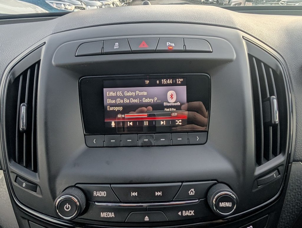 Used Vauxhall Insignia 2015 for sale - 76883192: Photo 16