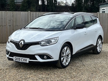 Used Renault Grand Scenic 2019 for sale - 78134534: Photo