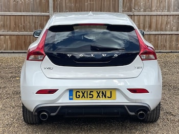 Used Volvo V40 2015 for sale - 75487720: Photo
