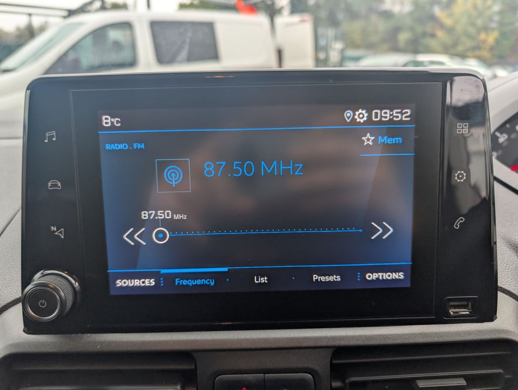 Used Peugeot Partner 2020 for sale - 76356331: Photo 12