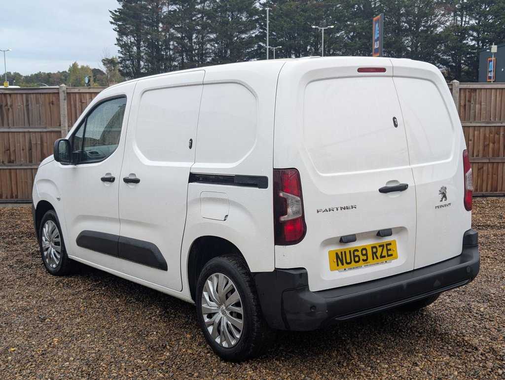 Used Peugeot Partner 2020 for sale - 76356331: Photo 3