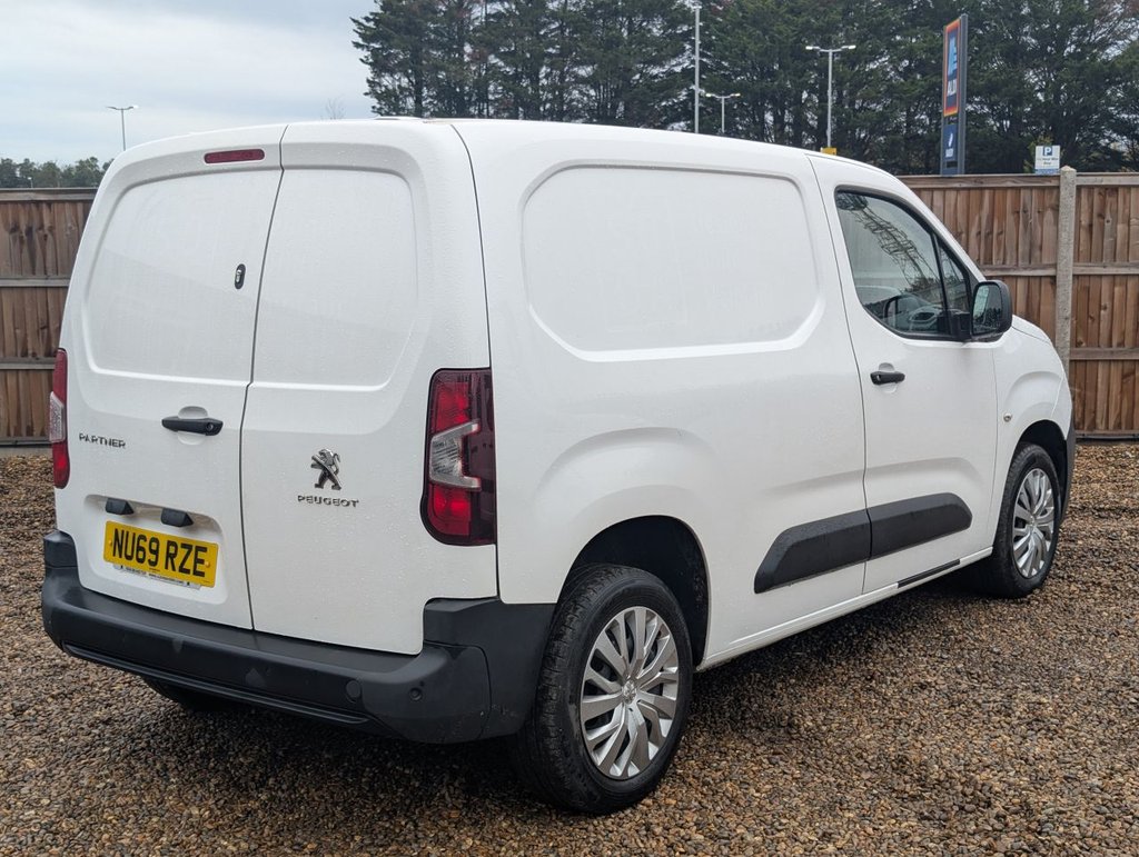 Used Peugeot Partner 2020 for sale - 76356331: Photo 5