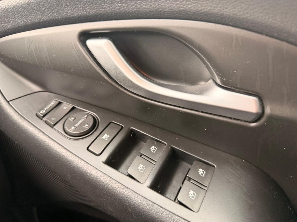 Used Hyundai i30 2017 for sale - 77165885: Photo 12