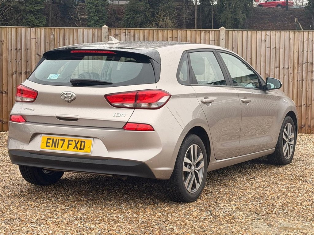 Used Hyundai i30 2017 for sale - 77165885: Photo 5