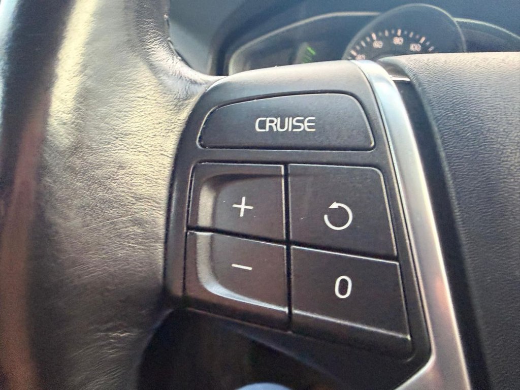 Used Volvo XC60 2015 for sale - 76792344: Photo 15