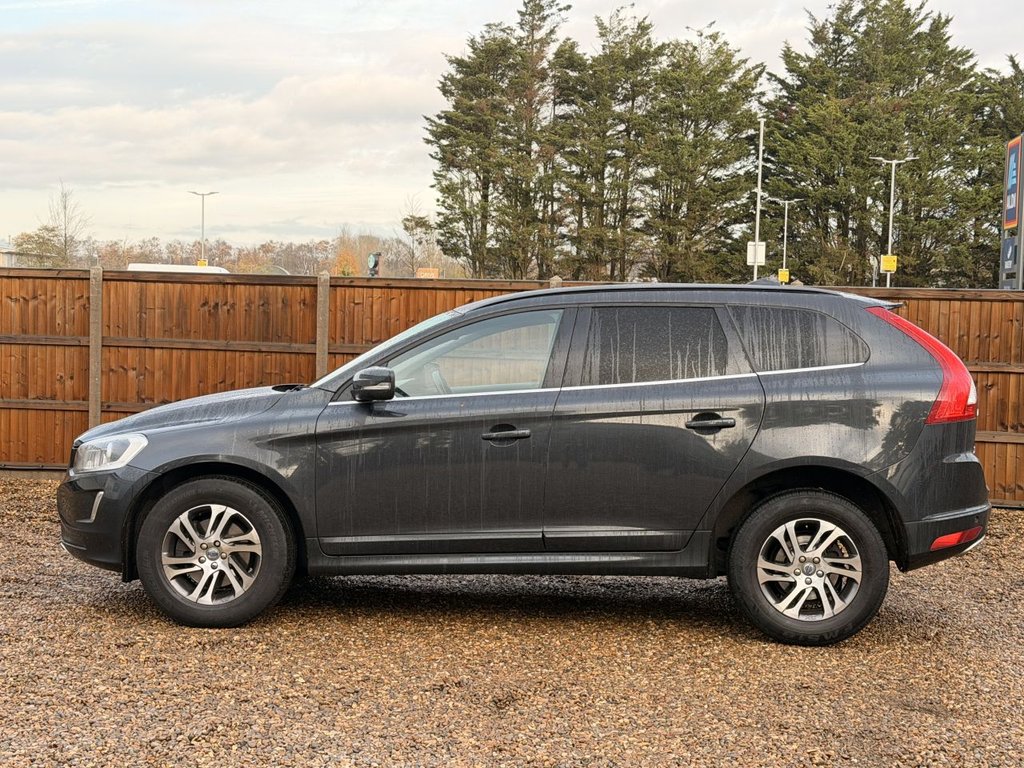 Used Volvo XC60 2015 for sale - 76792344: Photo 2