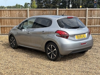 Used Peugeot 208 2019 for sale - 75359444: Photo