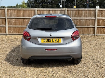 Used Peugeot 208 2019 for sale - 75359444: Photo