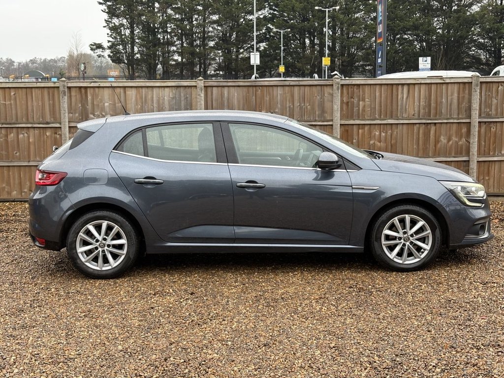 Used Renault Megane 2016 for sale - 76962015: Photo 7