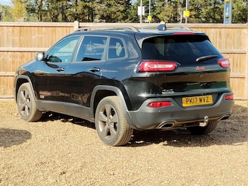 Used Jeep Cherokee 2017 for sale - 75923870: Photo