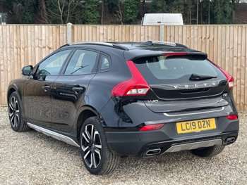 Used Volvo V40 Cross Country 2019 for sale - 73494340: Photo