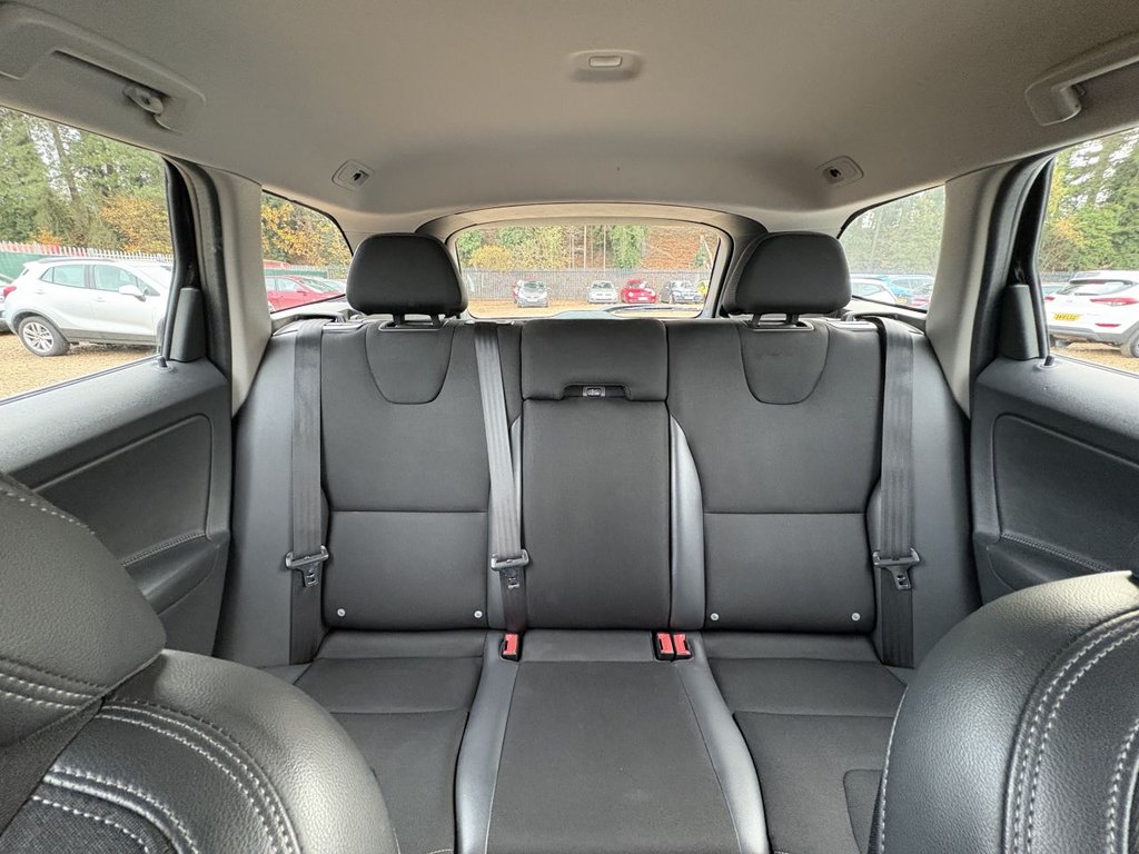 Used Volvo XC60 2015 for sale - 76546990: Photo 10