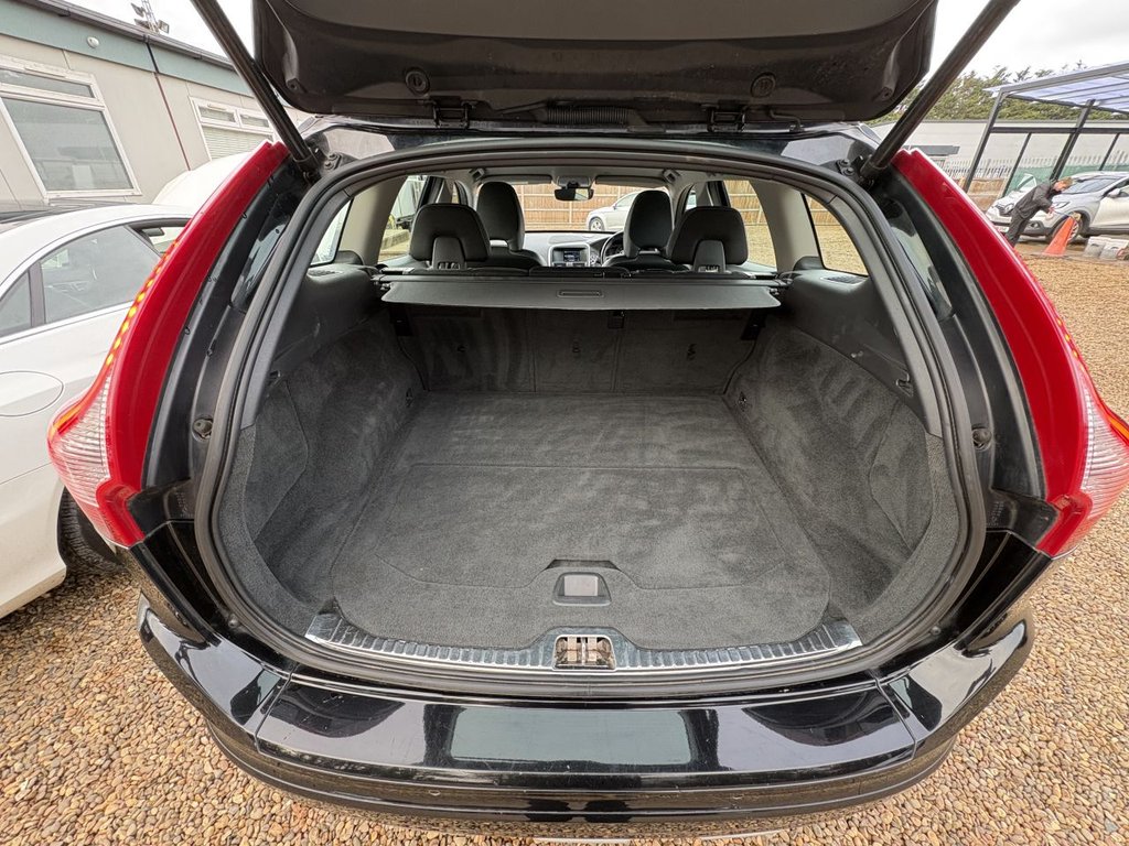 Used Volvo XC60 2015 for sale - 76546990: Photo 11