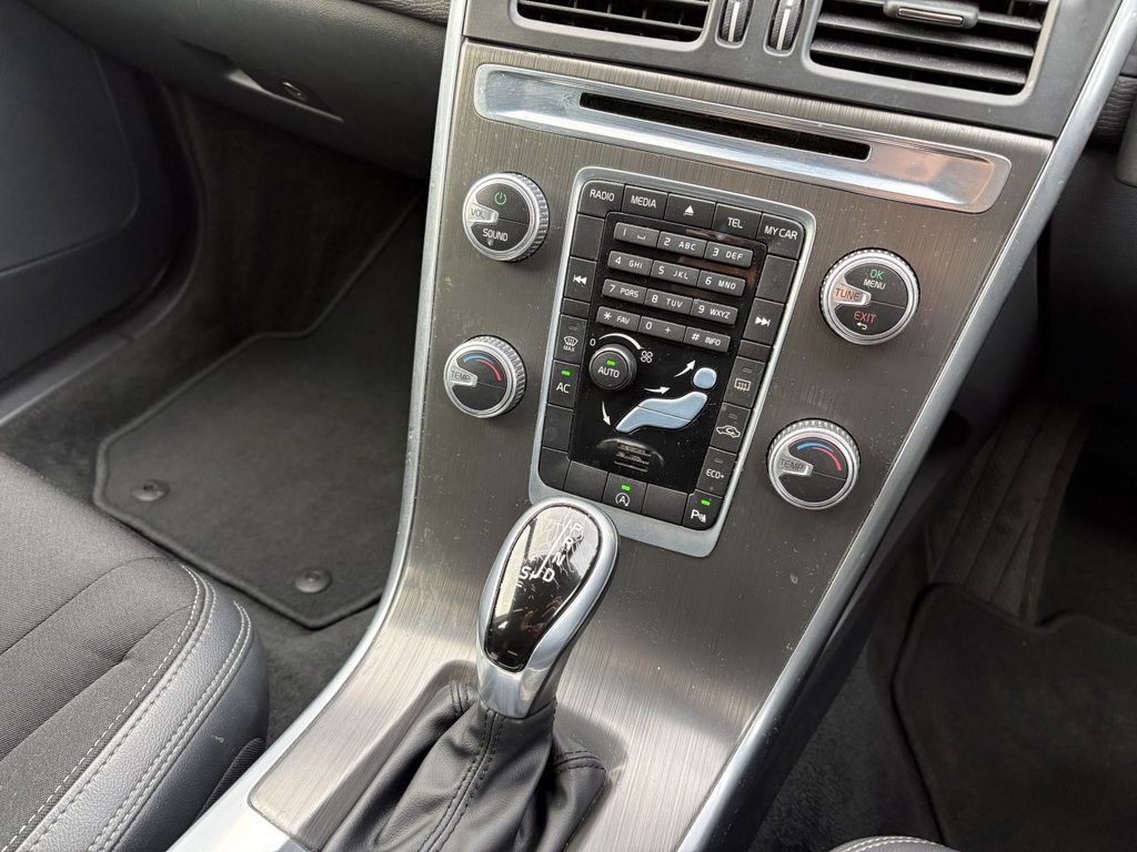 Used Volvo XC60 2015 for sale - 76546990: Photo 18