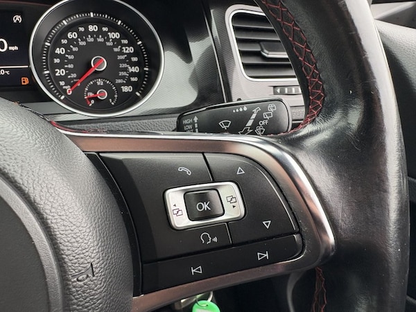 Used Volkswagen Golf 2014 for sale - 76098125: Photo 18