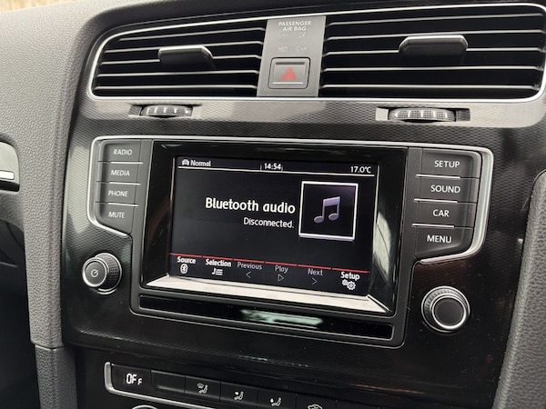 Used Volkswagen Golf 2014 for sale - 76098125: Photo 24