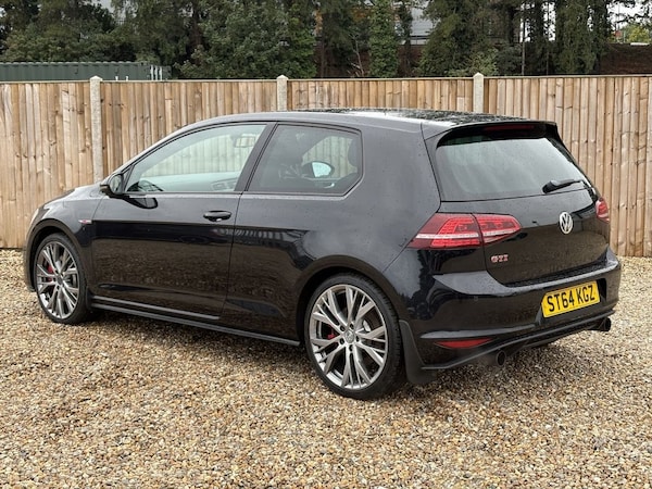 Used Volkswagen Golf 2014 for sale - 76098125: Photo 3