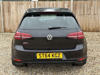 Used Volkswagen Golf 2014 for sale - 76098125: Photo 4