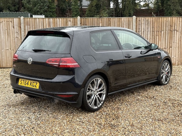 Used Volkswagen Golf 2014 for sale - 76098125: Photo 5