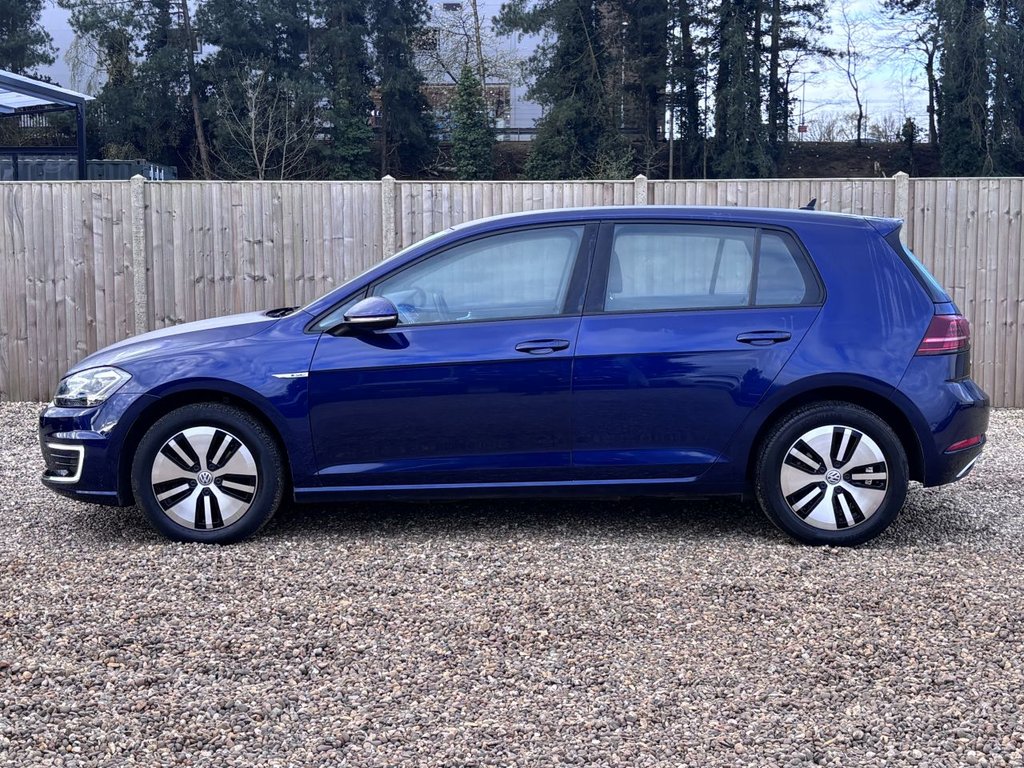 Used Volkswagen Golf 2019 for sale - 78096237: Photo 2