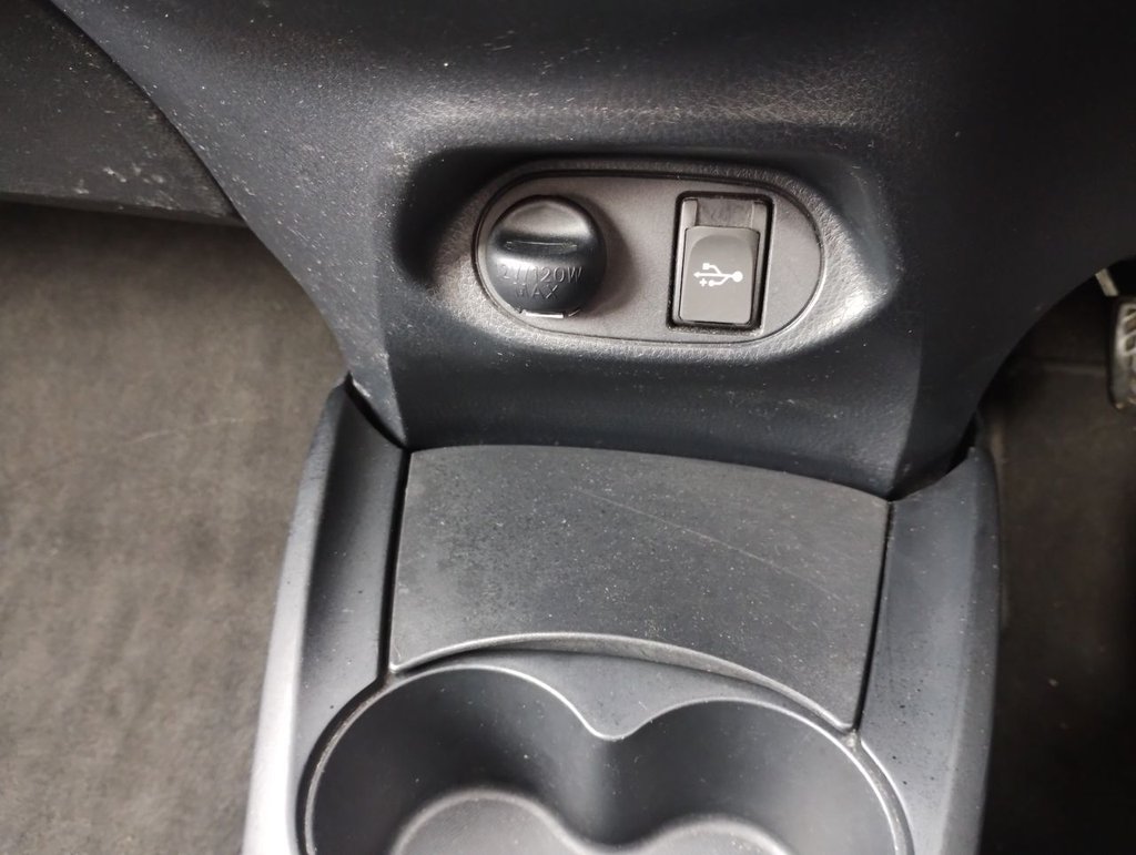 Used Toyota Yaris 2016 for sale - 77139508: Photo 16