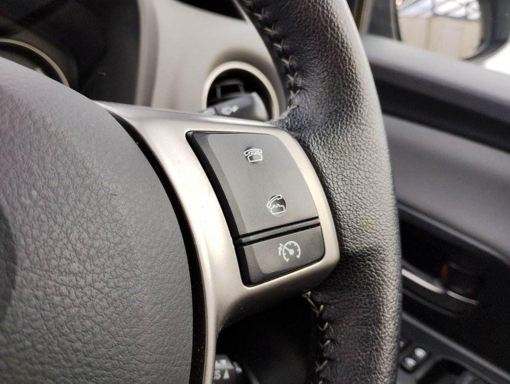 Used Toyota Yaris 2016 for sale - 77139508: Photo 19